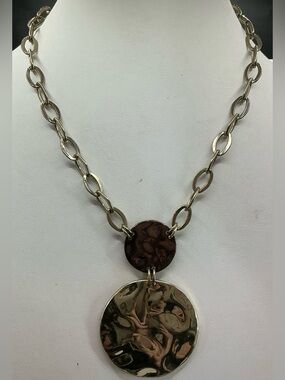 BILL BLASS GOLD COPPER TONE LARGE PENDANT NECKLACE